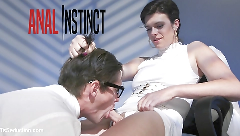 Huge breasts and a shaved pussy of a shemale gets fucked