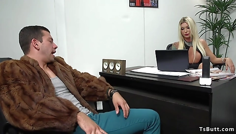 Shemale fucked in anal on the desk and in the office