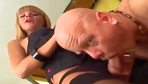 Ficking a tranny face with a guy in a sexy movie scene