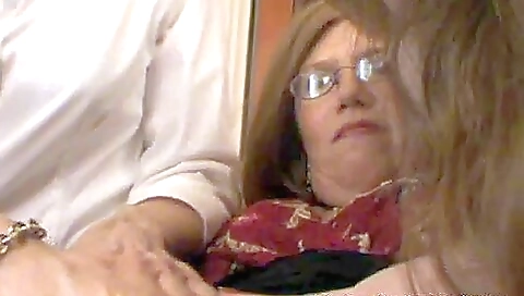 Blonde cutie with huge ass gets anal fucked