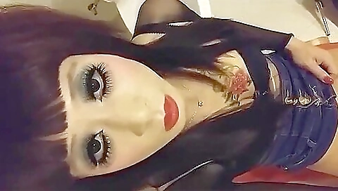 Smoking-h kil's feet with a foot fetish