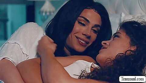 My friend's step mom, far a sleepyiaur chui