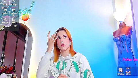 Foot worship by foot girls