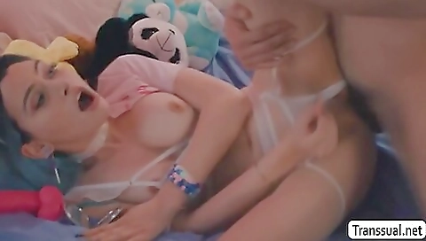 Shara bustedo kenyaerhedral's cock