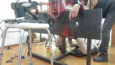 My friend's step mom void urine